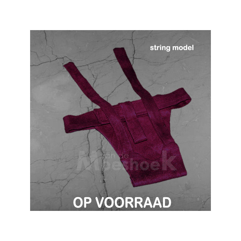 Katerbroekje bordeauxrood suedinelook (string)